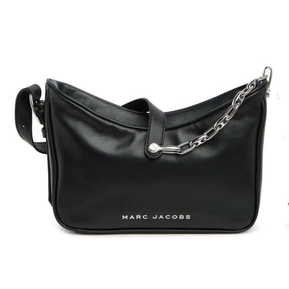 Marc Jacobs Handbags - NWT $395 MARC JACOBS Tempo Baguette Shoulder Bag in Black!